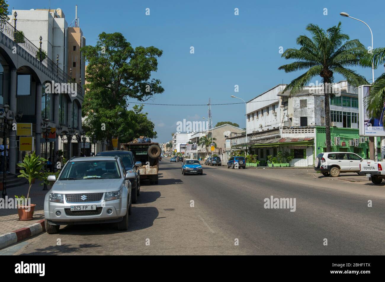 Street scene a Pointe Noire, Repubblica Democratica del Congo. Foto Stock