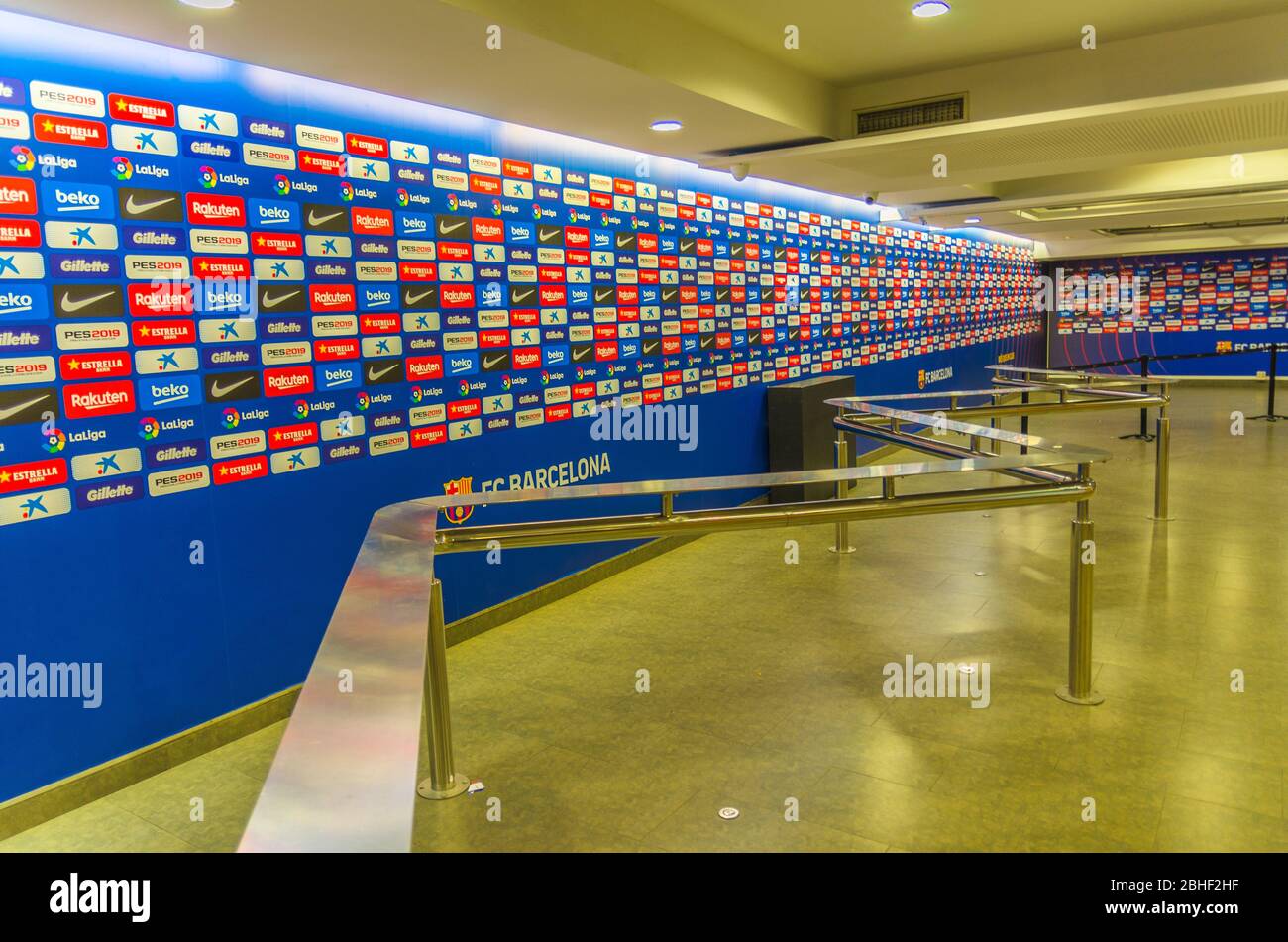Barcellona, Spagna, 14 marzo 2019: Zona di intervista flash dello stadio Camp Nou. Nou Camp è lo stadio della squadra di calcio di Barcellona, il più grande stadio della Spagna. Foto Stock