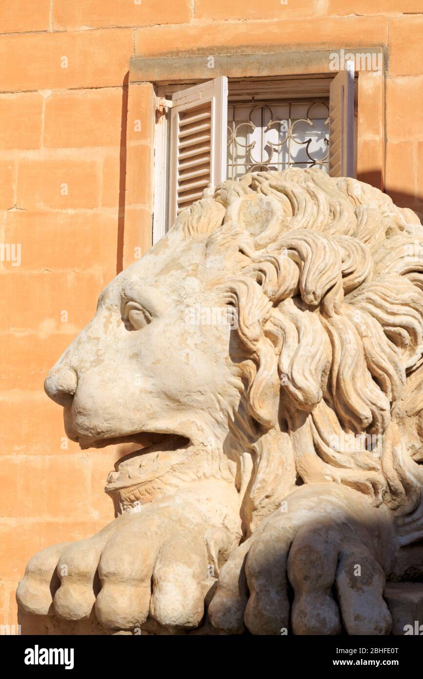 Statua del Leone, Giardino di Barrakka superiore, Valletta, Malta, Europa Foto Stock