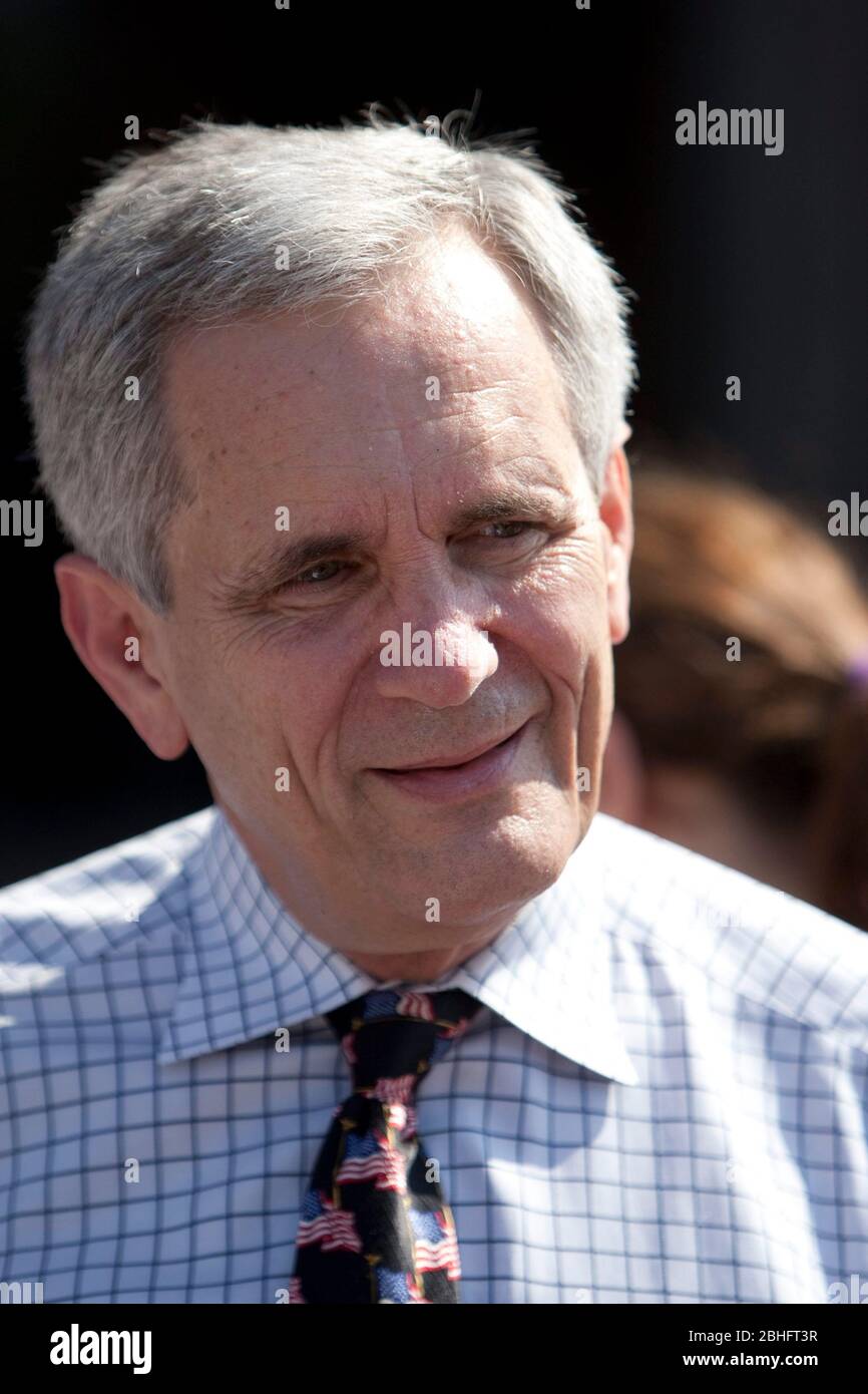 Austin Texas USA, 7 2012 luglio: Il congressista del Texas Lloyd Doggett, un democratico rappresentante Austin, parla ad un evento all'aperto al Texas Capitol. ©Marjorie Kamys Cotera/Daemmrich Photography Foto Stock