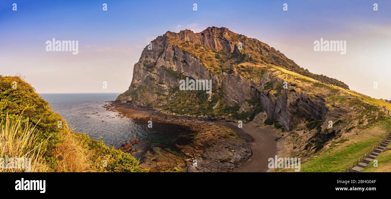 Isola di Jeju Corea del Sud, panorama paesaggio naturale a Jeju do Seongsan Ilchulbong Foto Stock