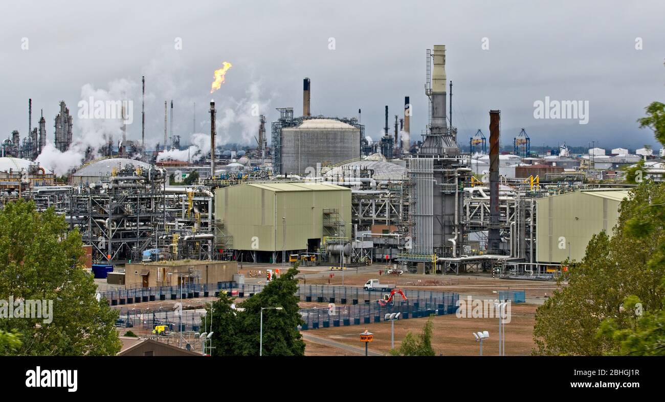 Complesso di raffinerie petrolifere a Grangemouth, Stirlingshire, Scozia, Regno Unito. Foto Stock