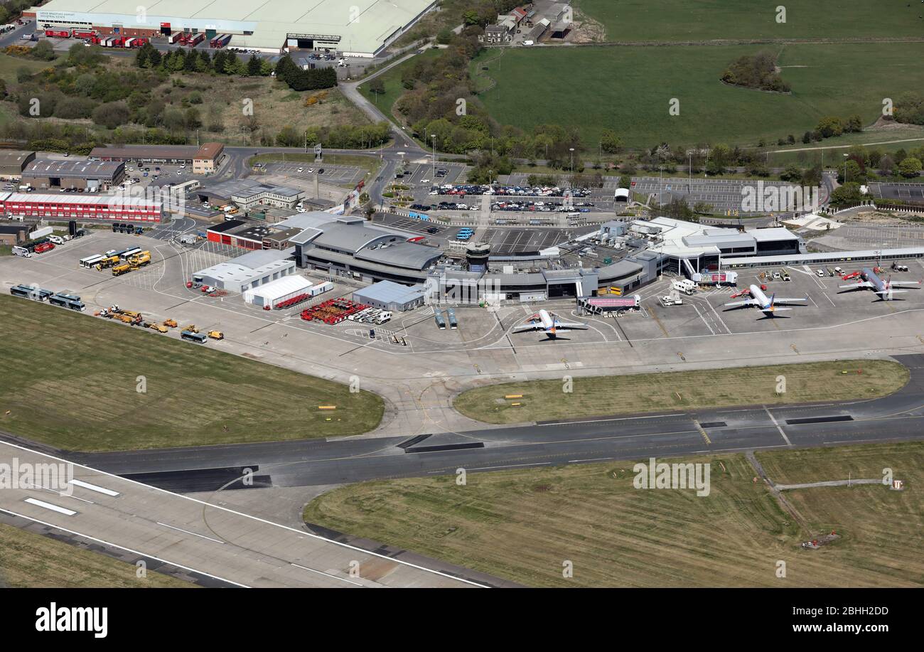 Veduta aerea dell'Aeroporto di Leeds Bradford a blocco durante la pandemia di Covid-19, aprile 2020 Foto Stock