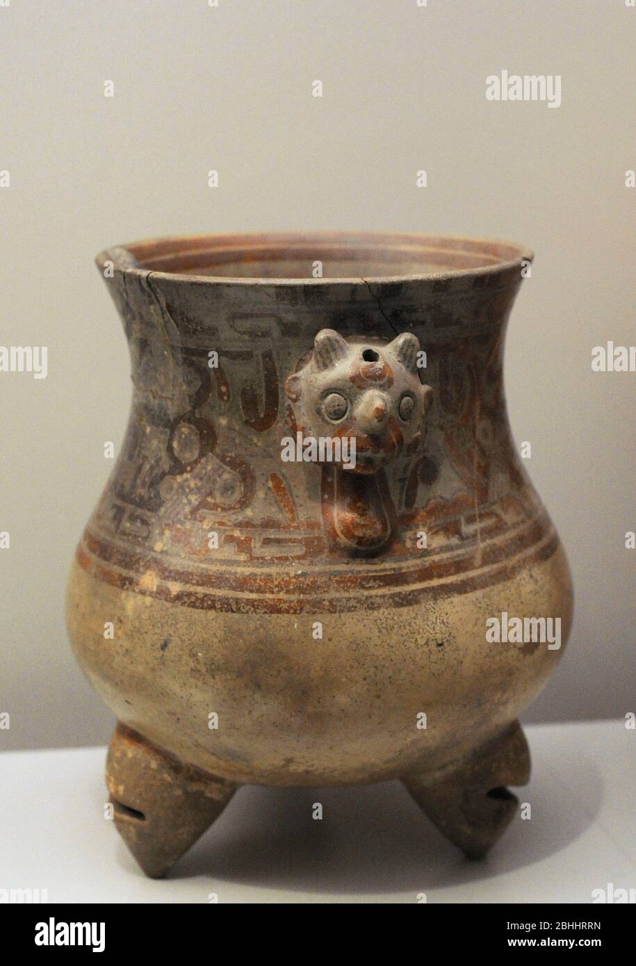 Ciotola con picchiettio. Ceramica dipinta. Periodo VI (1000-1500 d.C.). Regione di Nicoya, Costa Rica. America Centrale. Museo delle Americhe. Madrid, Spagna. Foto Stock