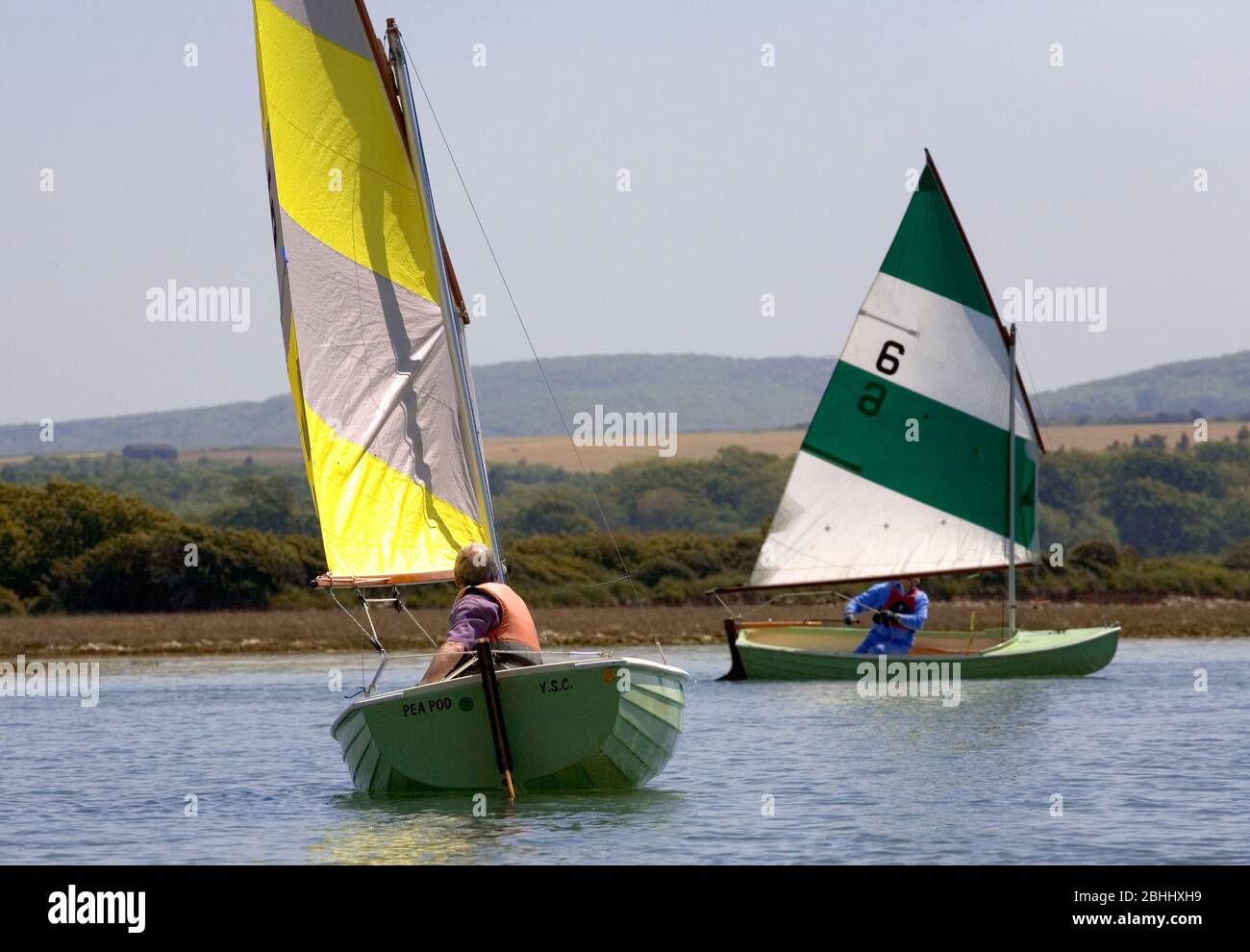 Scows corse sul fiume Yar, isola di Wight Foto Stock