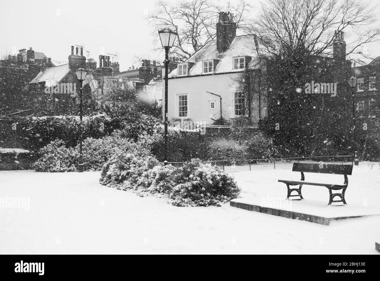 Snow Landscape Lower Mall Hammersmith Riverside Furnivall Gardens Rutland Grove, Hammersmith, London W6 Public Space Landscape Park Foto Stock