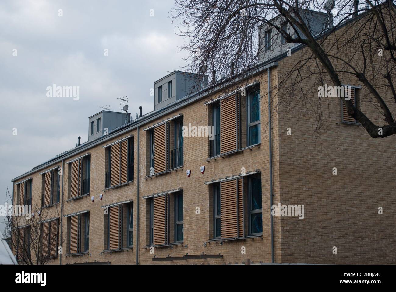 Cantiere di Sulgrave Gardens, Shepherds Bush Road, Londra, W6 by Cartwright Pickard Architects Octavia Housing Foto Stock