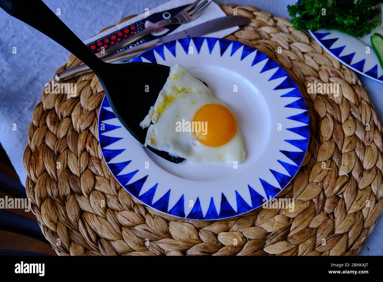 Sunny Side Up uova in una padella Foto Stock