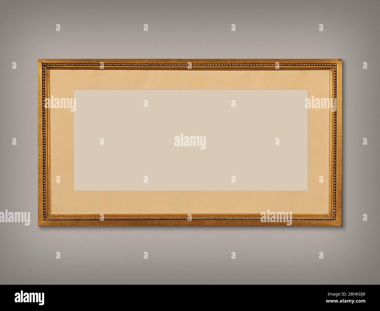 Vecchia cornice d'oro vintage con passepartout Foto Stock