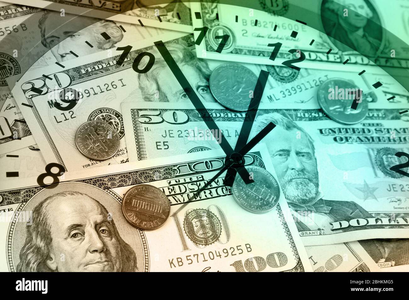 Orologio e valuta americana. Il tempo è denaro idea Foto Stock
