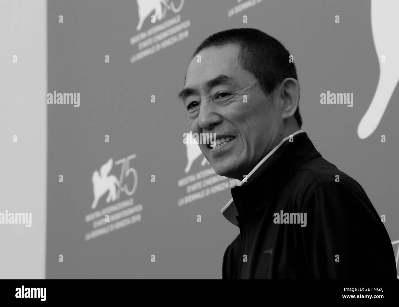 VENEZIA, ITALIA - SETTEMBRE 06: Zhang Yimou partecipa al "Ying (Shadow)" e al 2018 Jaeger-LeCoultre Glory al Filmaker Award a Zhang Yimou Photocall Foto Stock