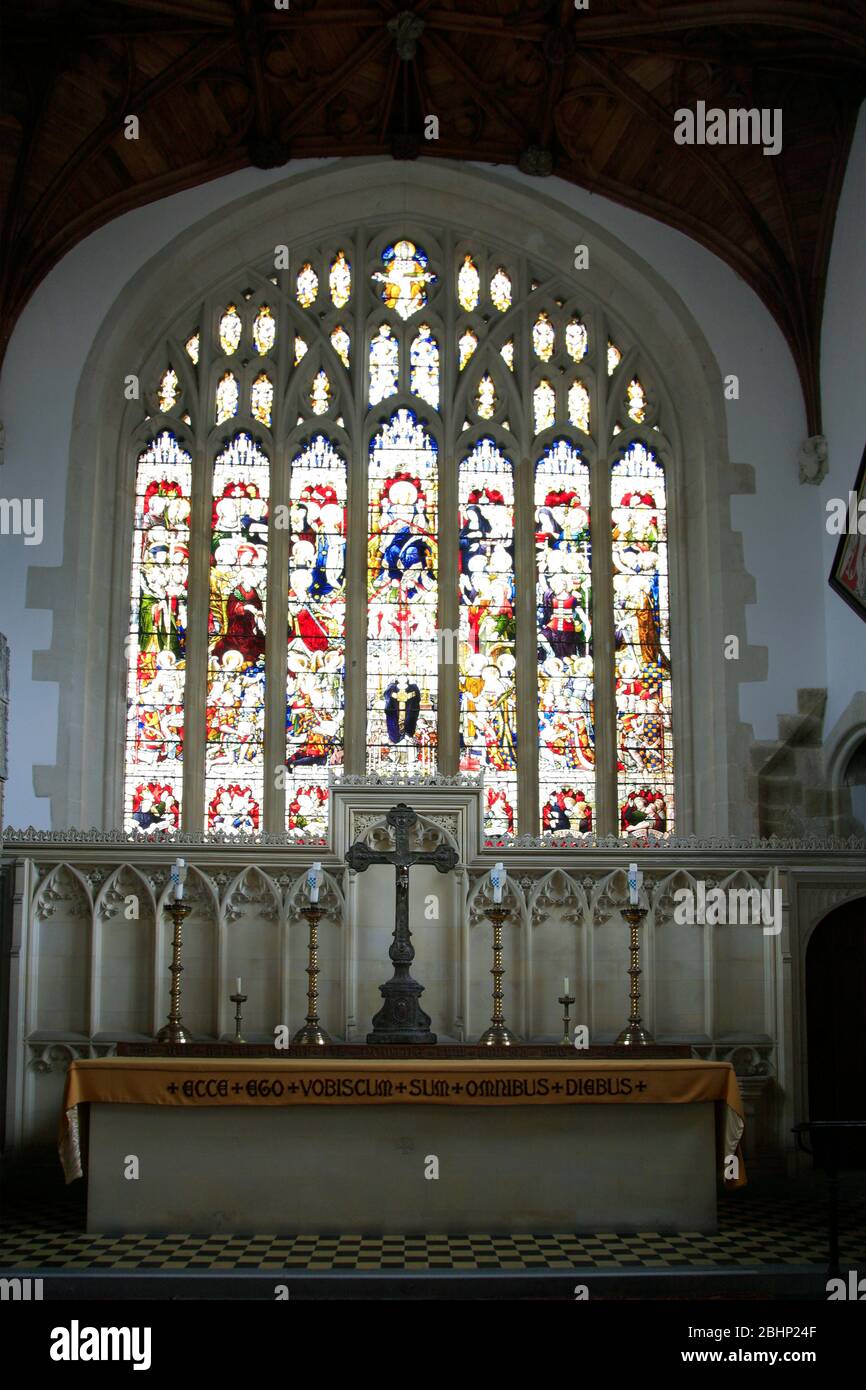 Vista all'interno della Cappella Fitzalan, la chiesa di San Nicola, la città di Arundel; Sussex; Inghilterra; Regno Unito Foto Stock