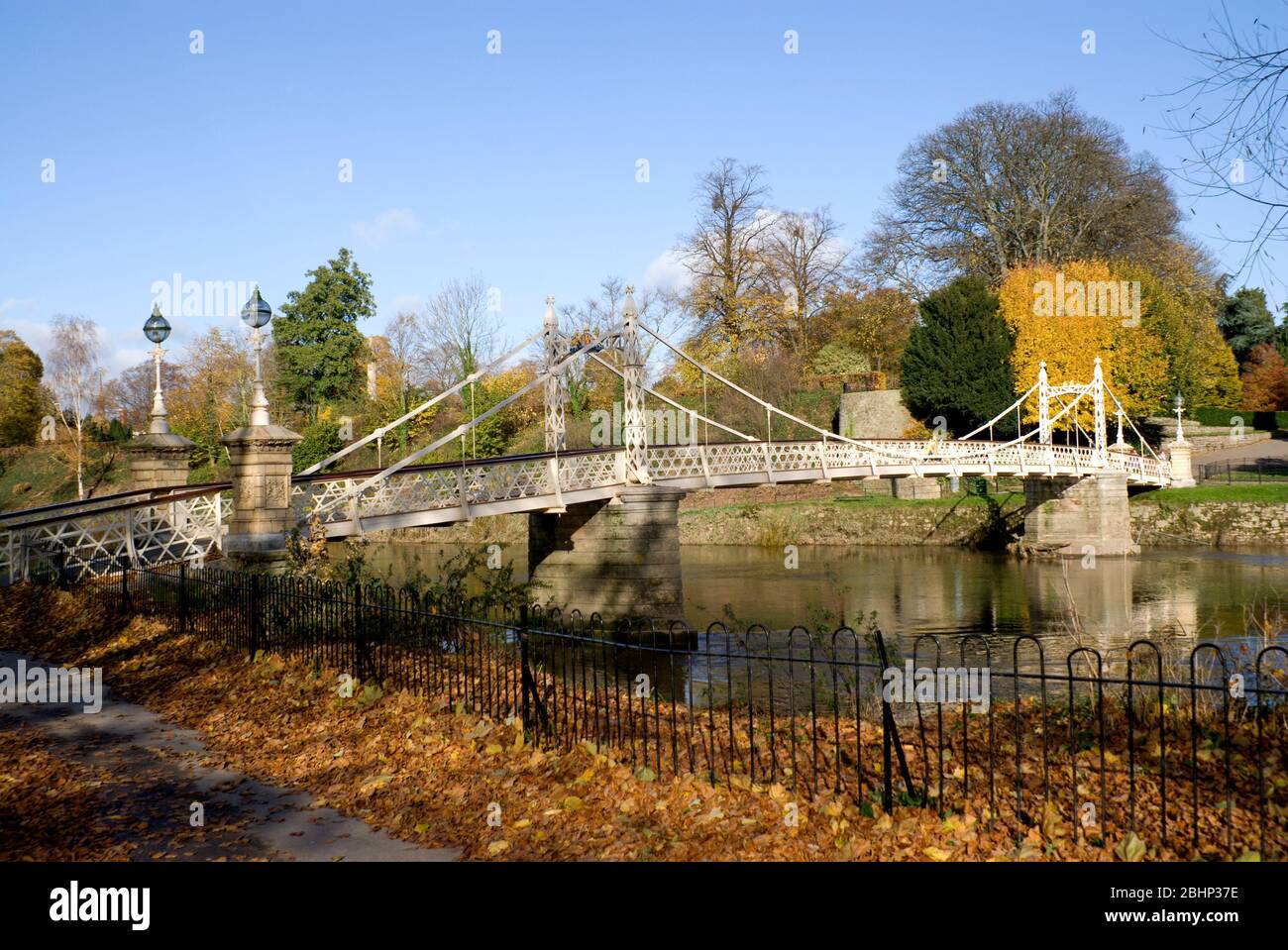 Victoria Bridge costruito per commemorare il giubileo d'oro della Regina Vittoria, Hereford, Herefordshire. Foto Stock