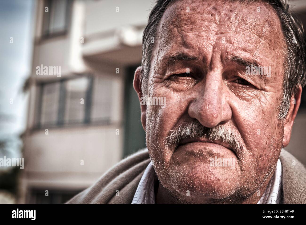 Heinz Hohensinn, ex poliziotto, qui sulla scena del crimine, era un membro del Storm Commando, che doveva liberare gli ostaggi israeliani dalle mani dei terroristi nel 1972 a Connollystr. 31 nel Villaggio Olimpico. Foto Stock