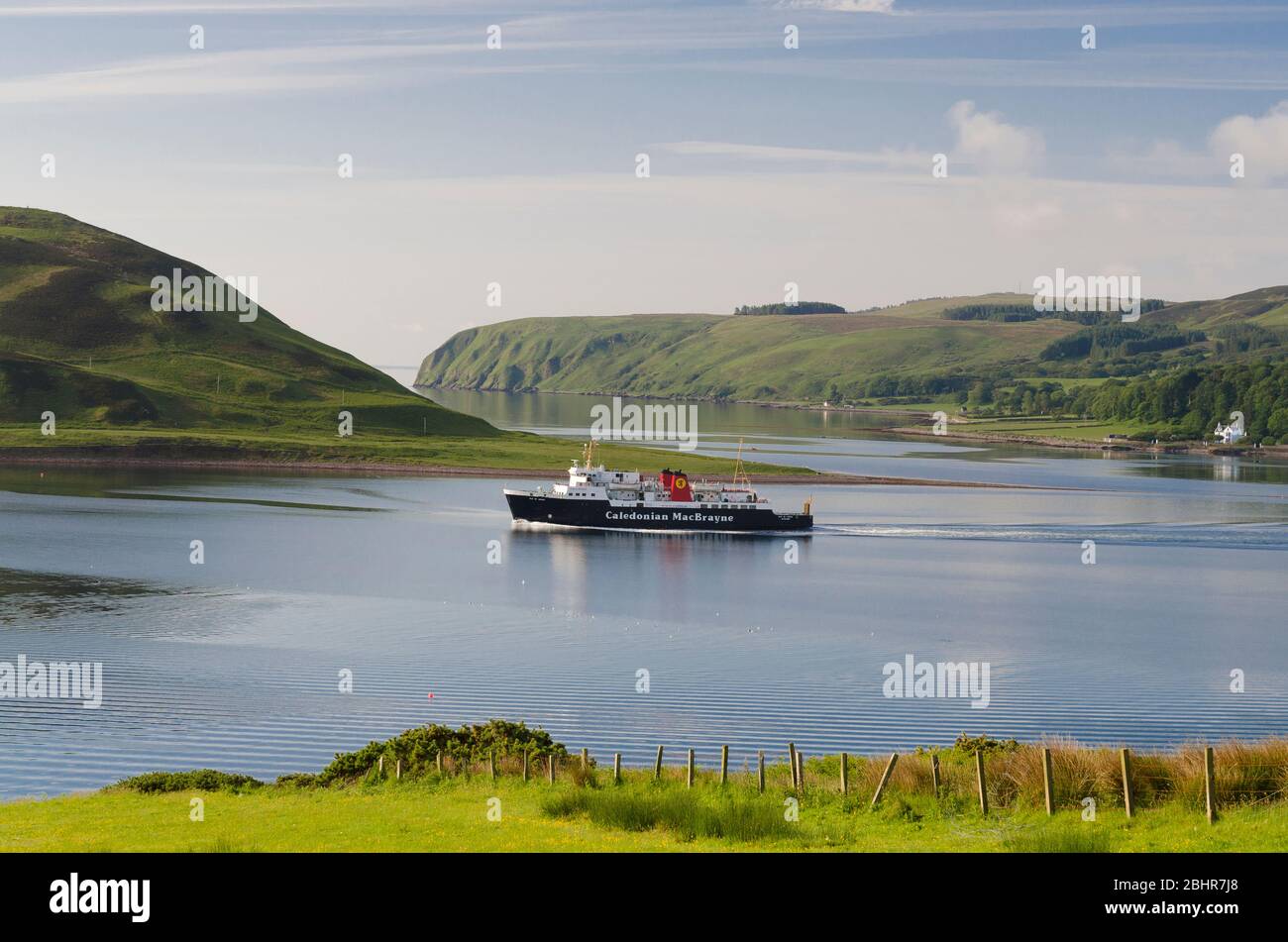 Davaar Island, di Campbeltown, Kintyre, Argyll con MV Isola di Arran Foto Stock