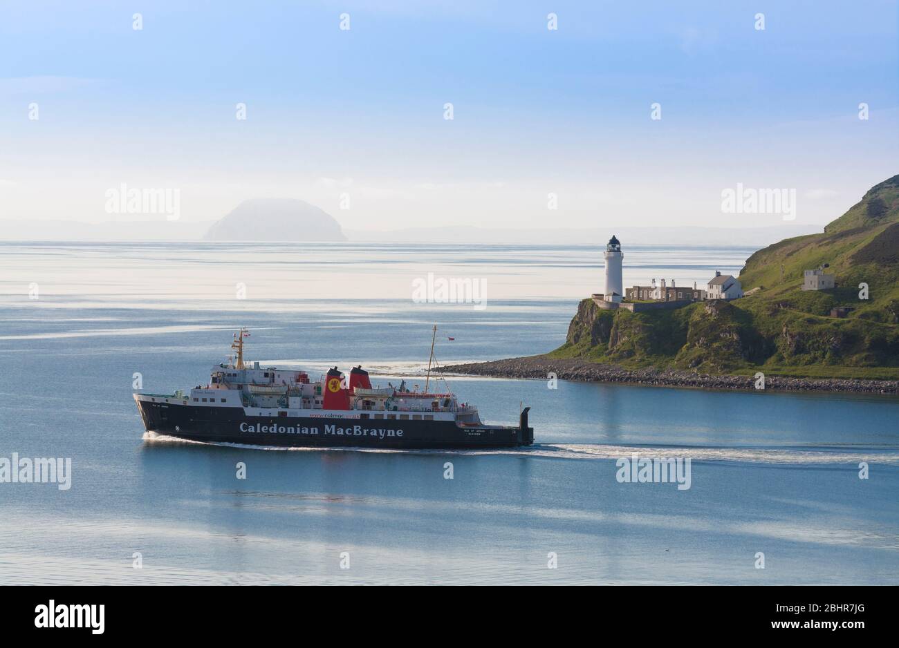 Davaar Island, di Campbeltown, Kintyre, Argyll con MV Isola di Arran Foto Stock