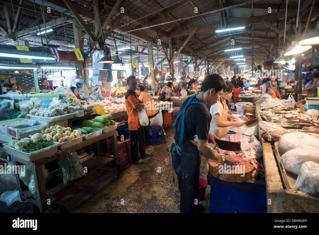 Mercato di strada a Samut Sakhon, Bangkok, Thailandia. Foto Stock