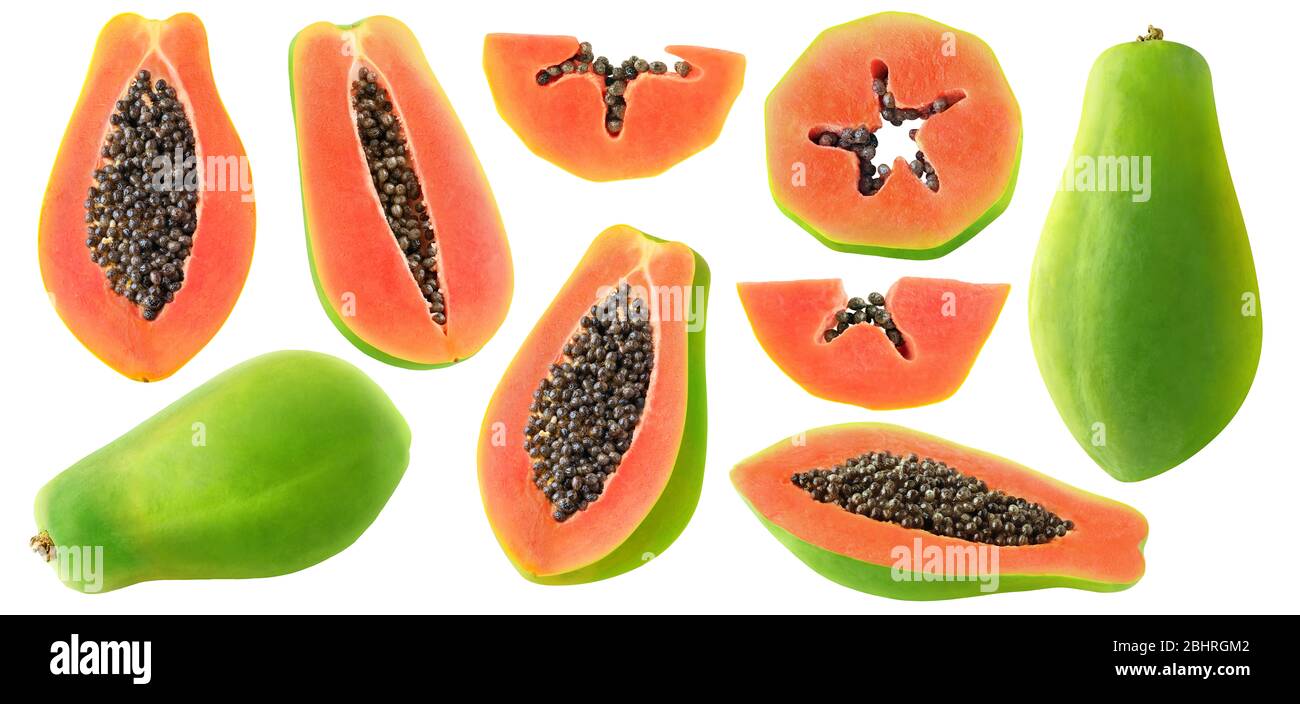 Frutti isolati di papaia verde. Collezione di papaia tagliata cruda isolata su sfondo bianco Foto Stock