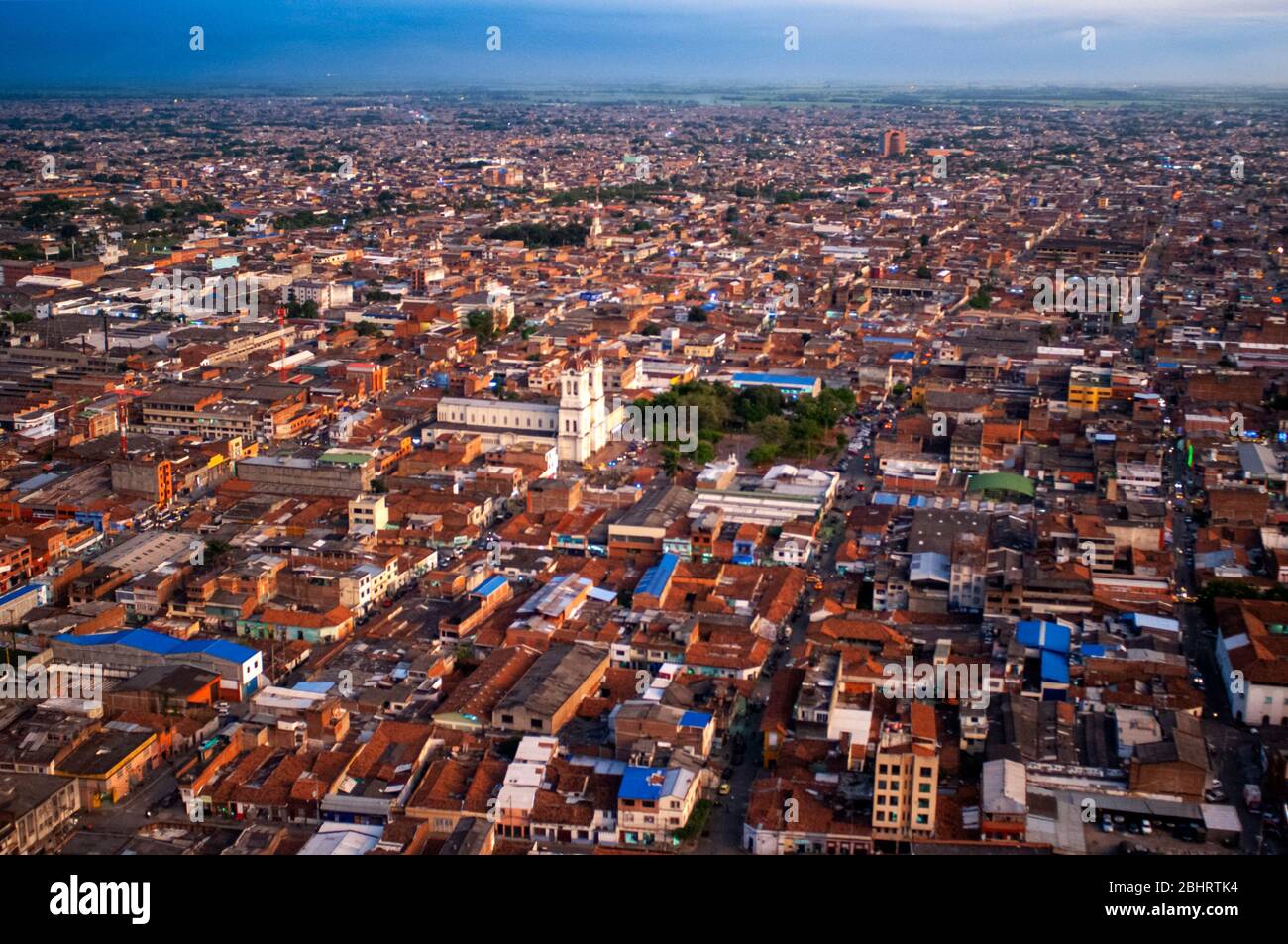 Vista dalla Torre Cali. Iglesia de San Nicolas. Cali città nella Valle Cauca, Colombia, Sud America. Foto Stock