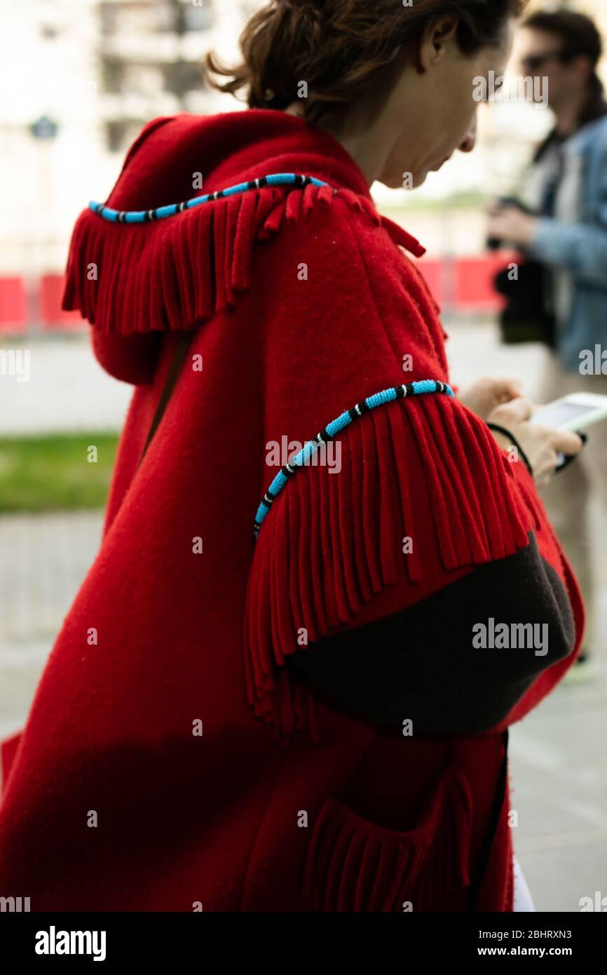 Uno showgoer chic che partecipa allo spettacolo Coperni durante la settimana della Moda di Parigi Febbraio 25,2020- Foto: Pista Manhattan/Valentina Ranieri ***per uso editoriale Onl Foto Stock