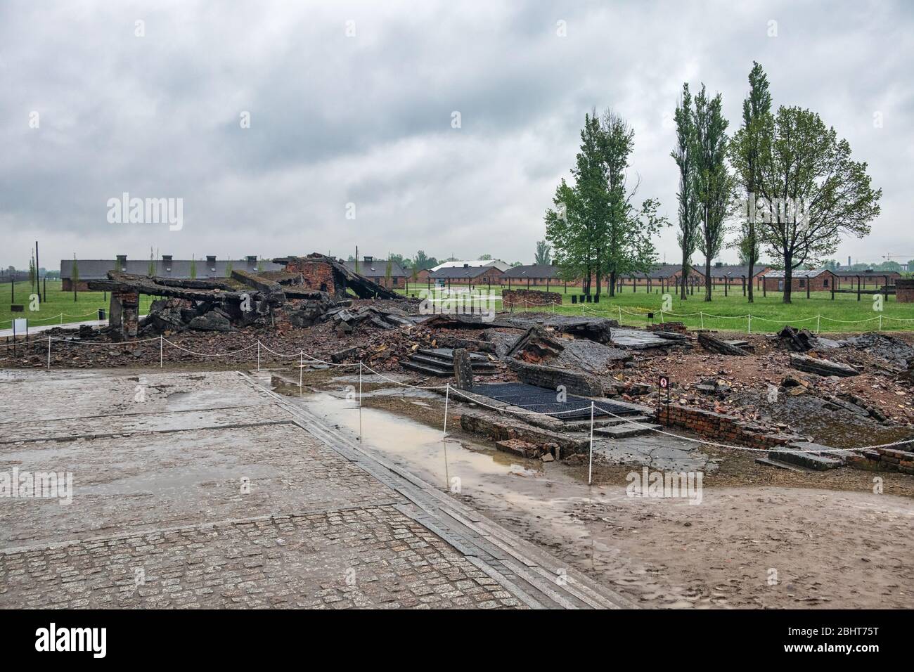 Distrusse le camere a gas nel campo di concentramento della seconda guerra mondiale Auschwitz-Birkenau Foto Stock