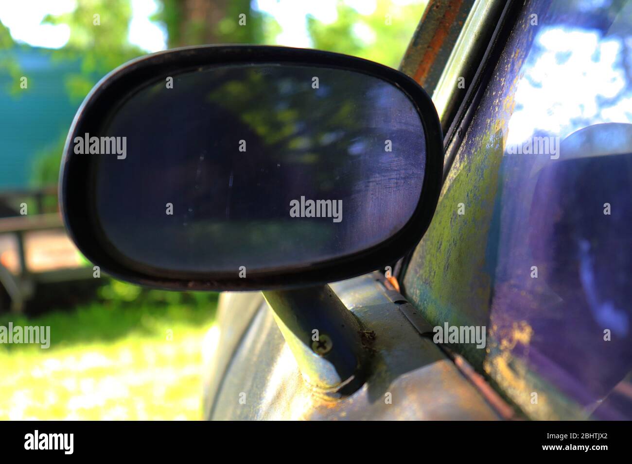 Specchietto retrovisore immagini e fotografie stock ad alta risoluzione -  Alamy