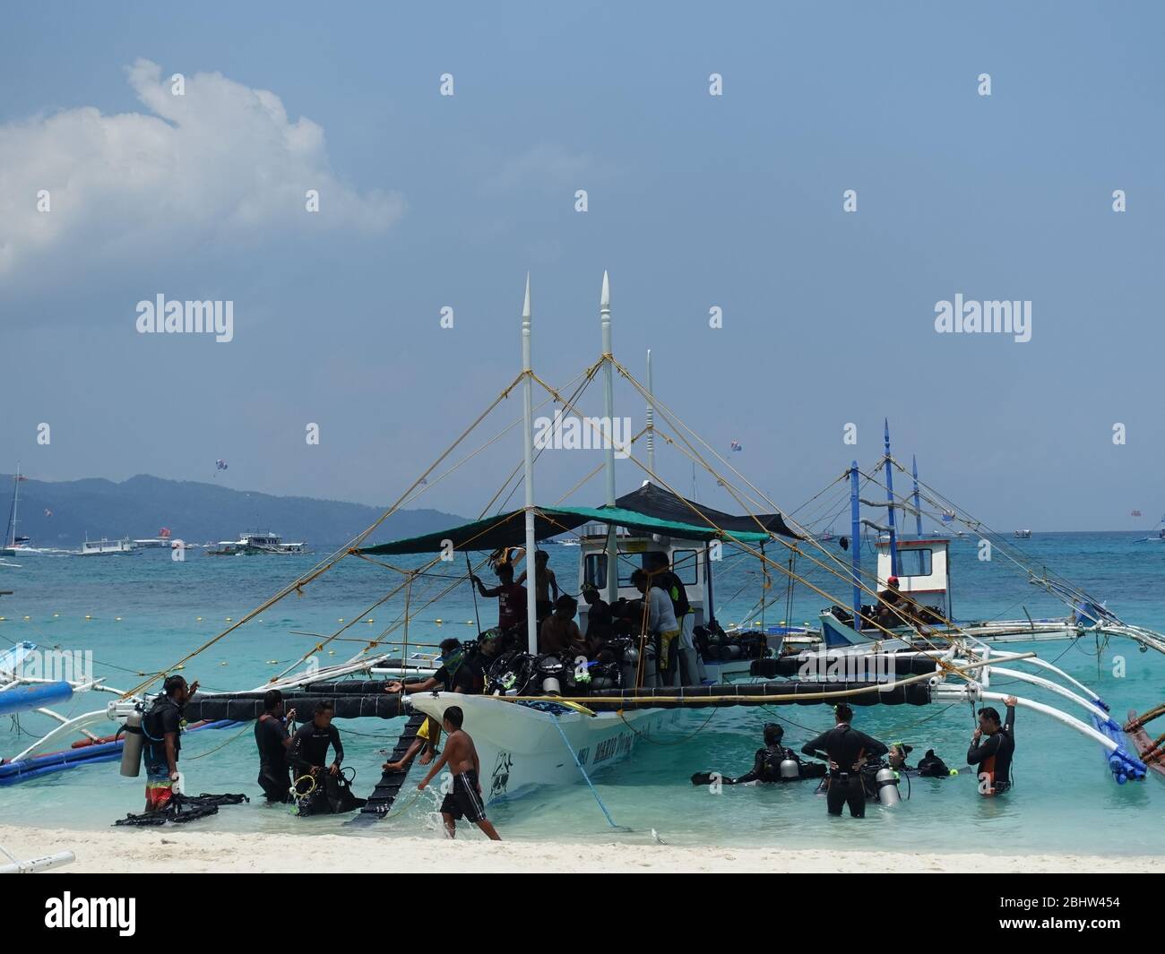 Boracay Filippine - barca locale per immersioni Foto Stock