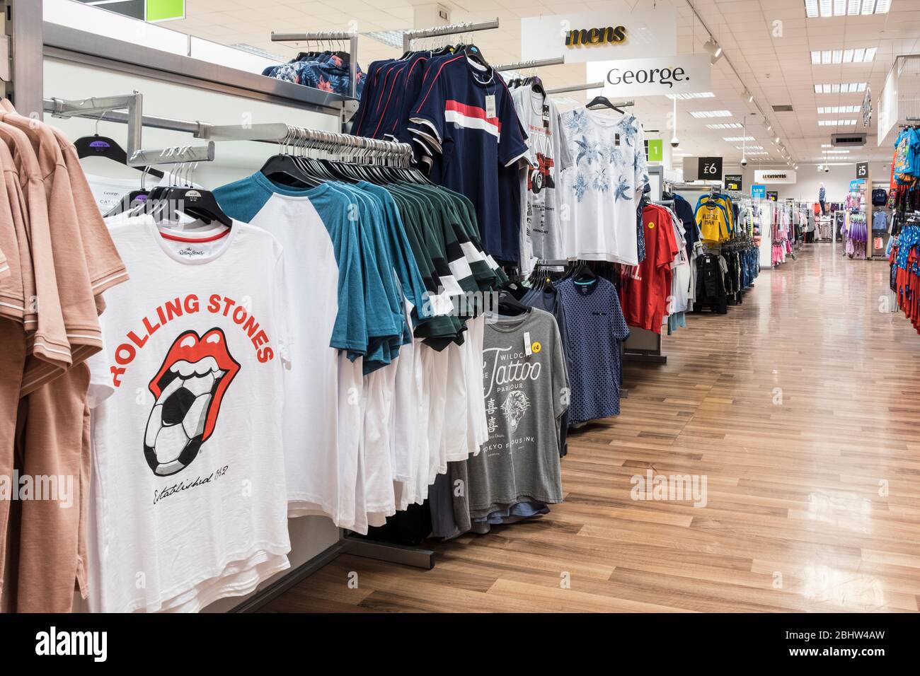 Asda supermercato sezione abbigliamento interno, abbigliamento George Foto Stock