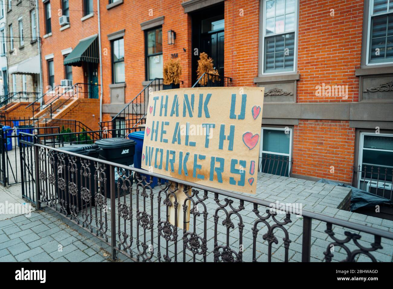 Hoboken NJ segno che dice grazie agli operatori sanitari Foto Stock