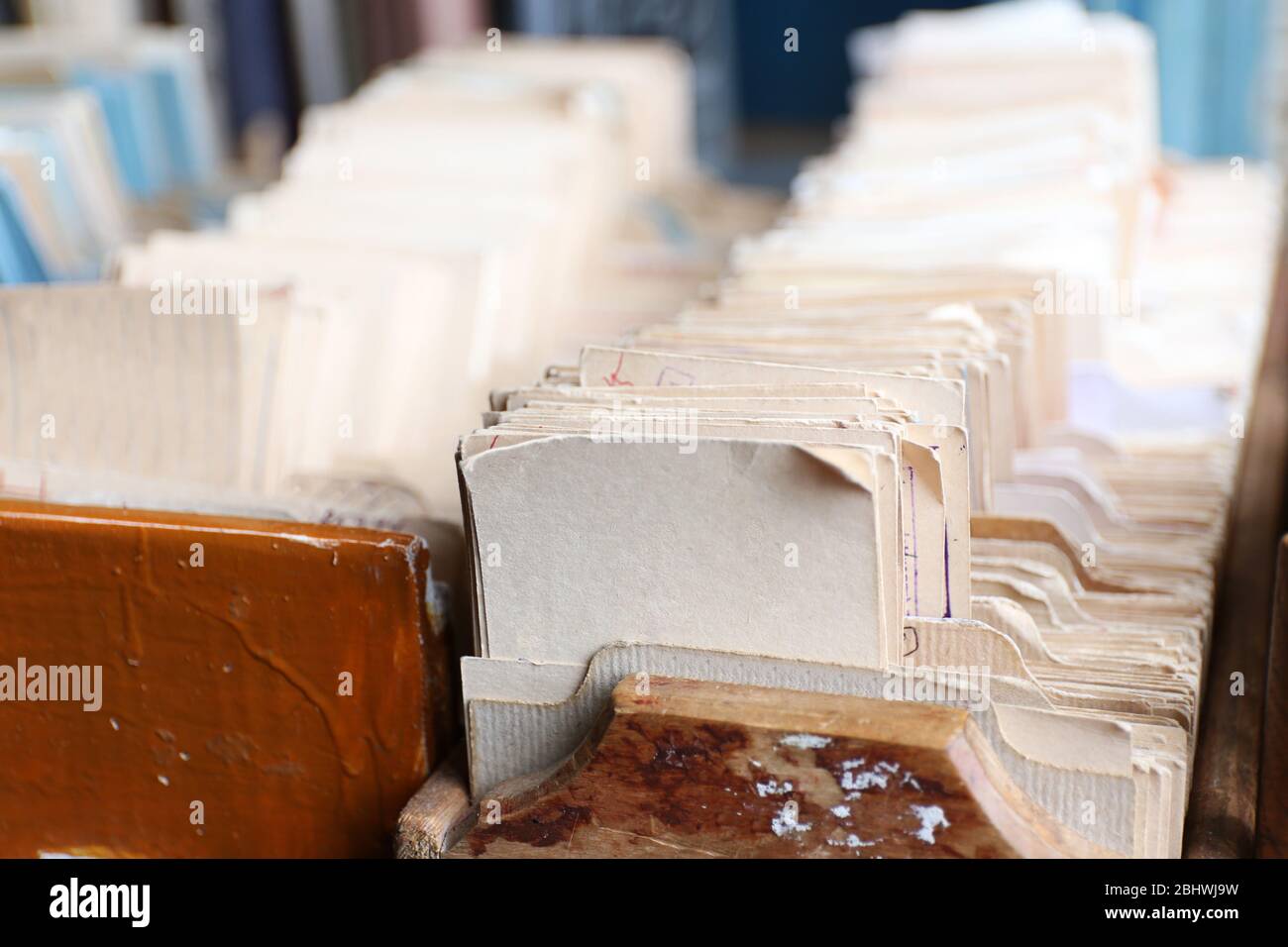 Schede catalogo in biblioteca, primo piano Foto Stock