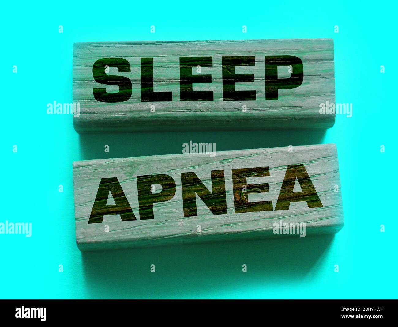 Parole di apnea del sonno su blocchi di legno. Disturbi del sonno concetto sanitario Foto Stock