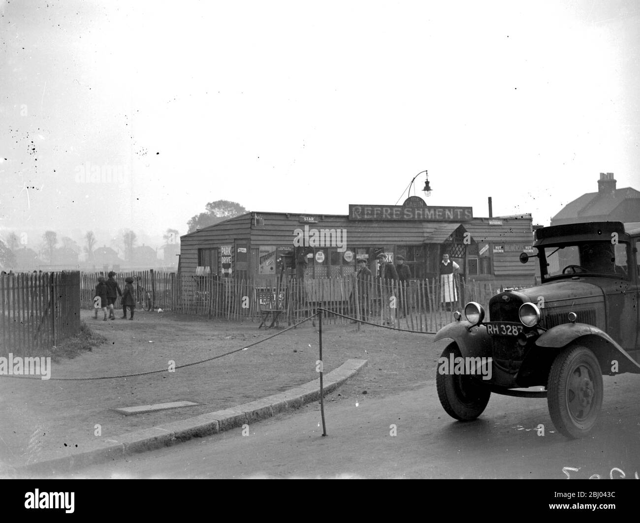 Cafe è recintato a Eltham, Kent. - 30 ottobre 1934 Foto Stock