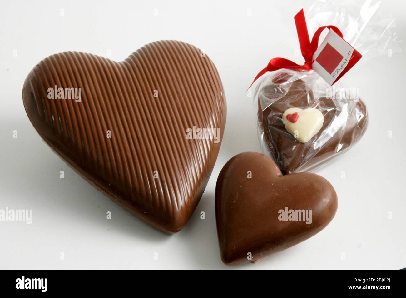 Cuori di cioccolato - regali di San Valentino - Foto Stock