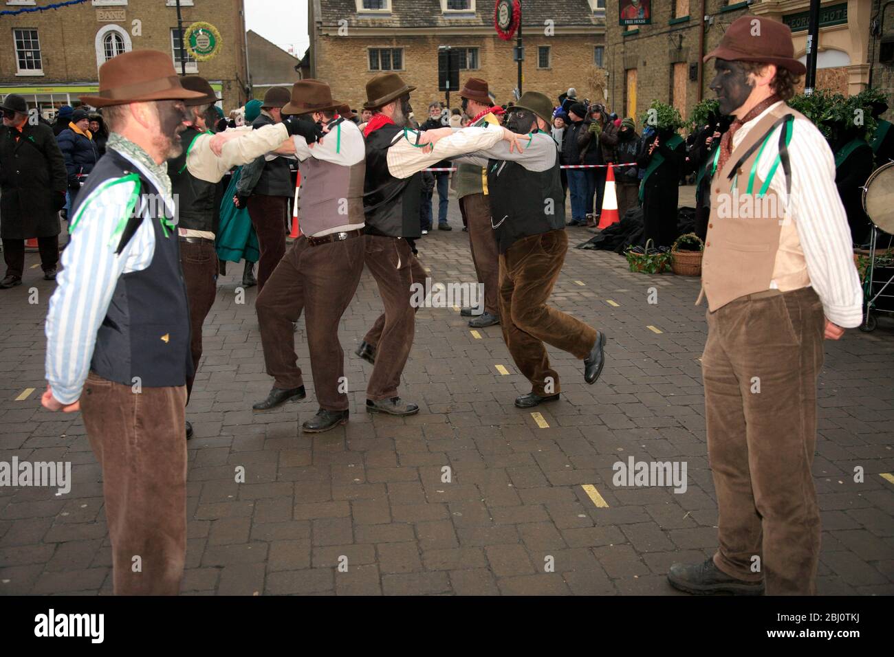I ballerini Mepal Molly, il Festival dell'Orso di Whittlesey Straw, la città di Whittlesey, Cambridgeshire; Inghilterra, Regno Unito Foto Stock