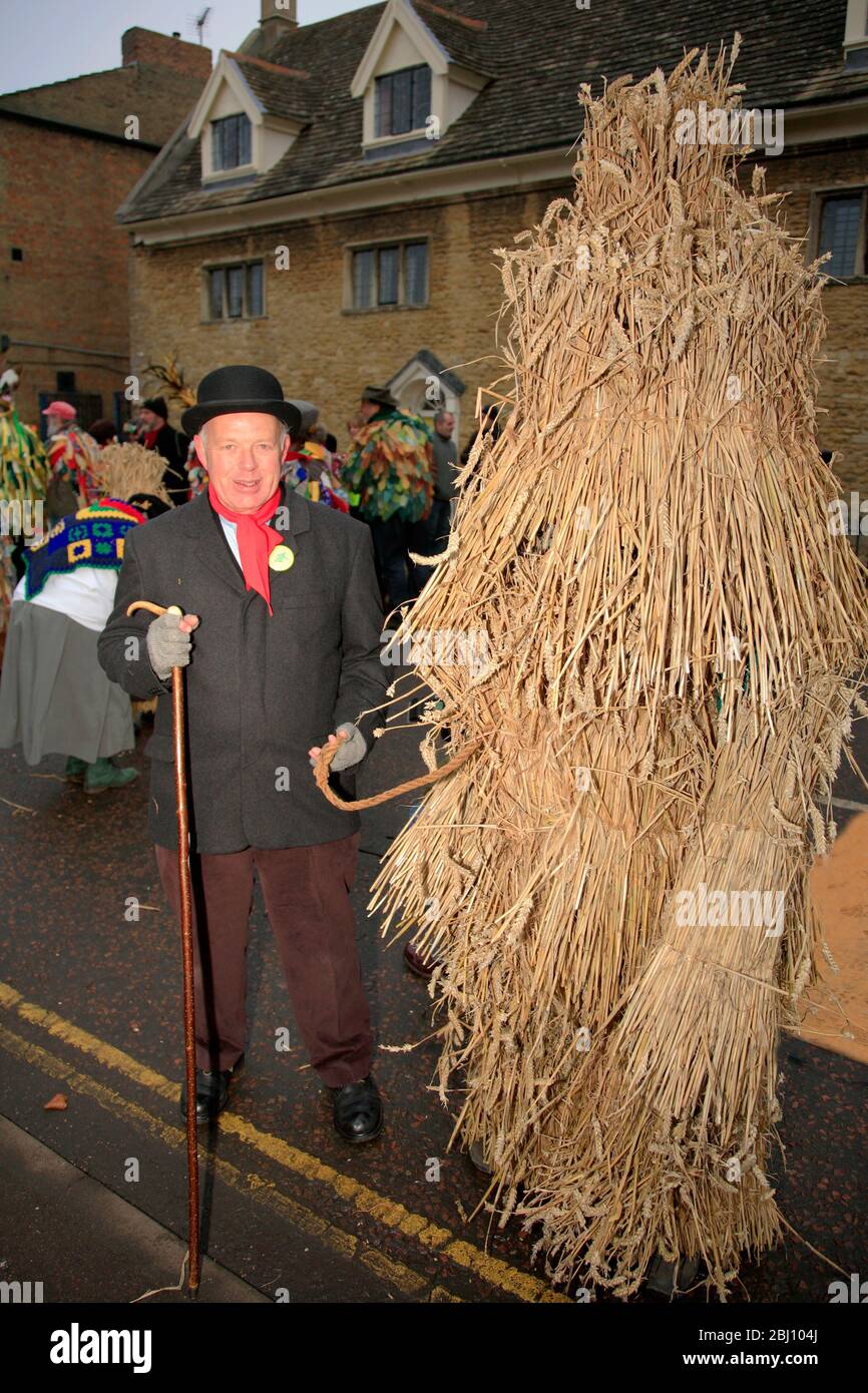 Il Festival dell'orso di Whittlesey Straw, la città di Whittlesey, Cambridgeshire; Inghilterra, Regno Unito Foto Stock