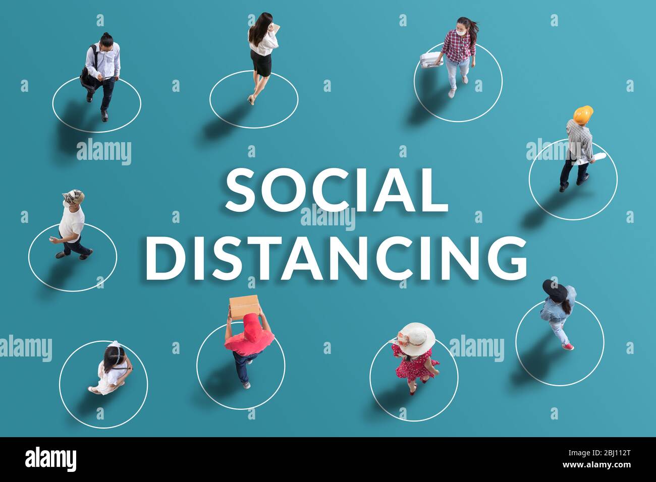concetto di distanza sociale. persone mantenere spaziato tra di loro per distanza sociale, aumentando lo spazio fisico tra le persone per evitare di spreadin Foto Stock
