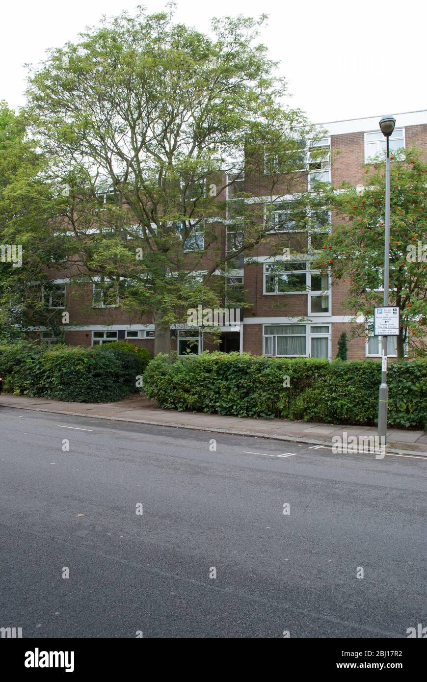 1960 architettura Housing Evenwood Close, Carlton Drive, Londra SW15 by Wandsworth Borough Architects Department L. Phillips Foto Stock