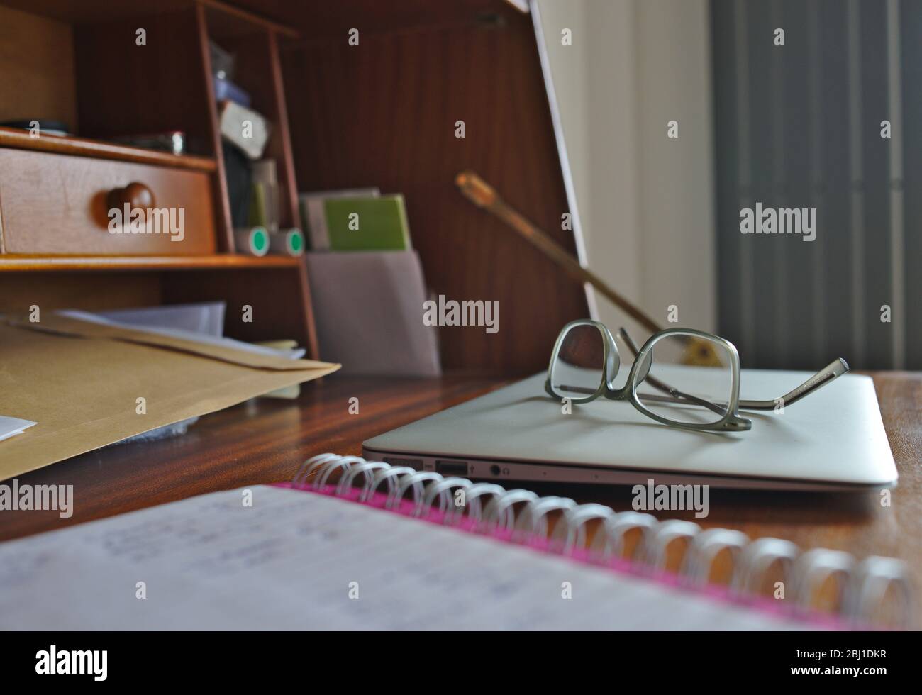 Lavorare da un ufficio domestico Foto Stock
