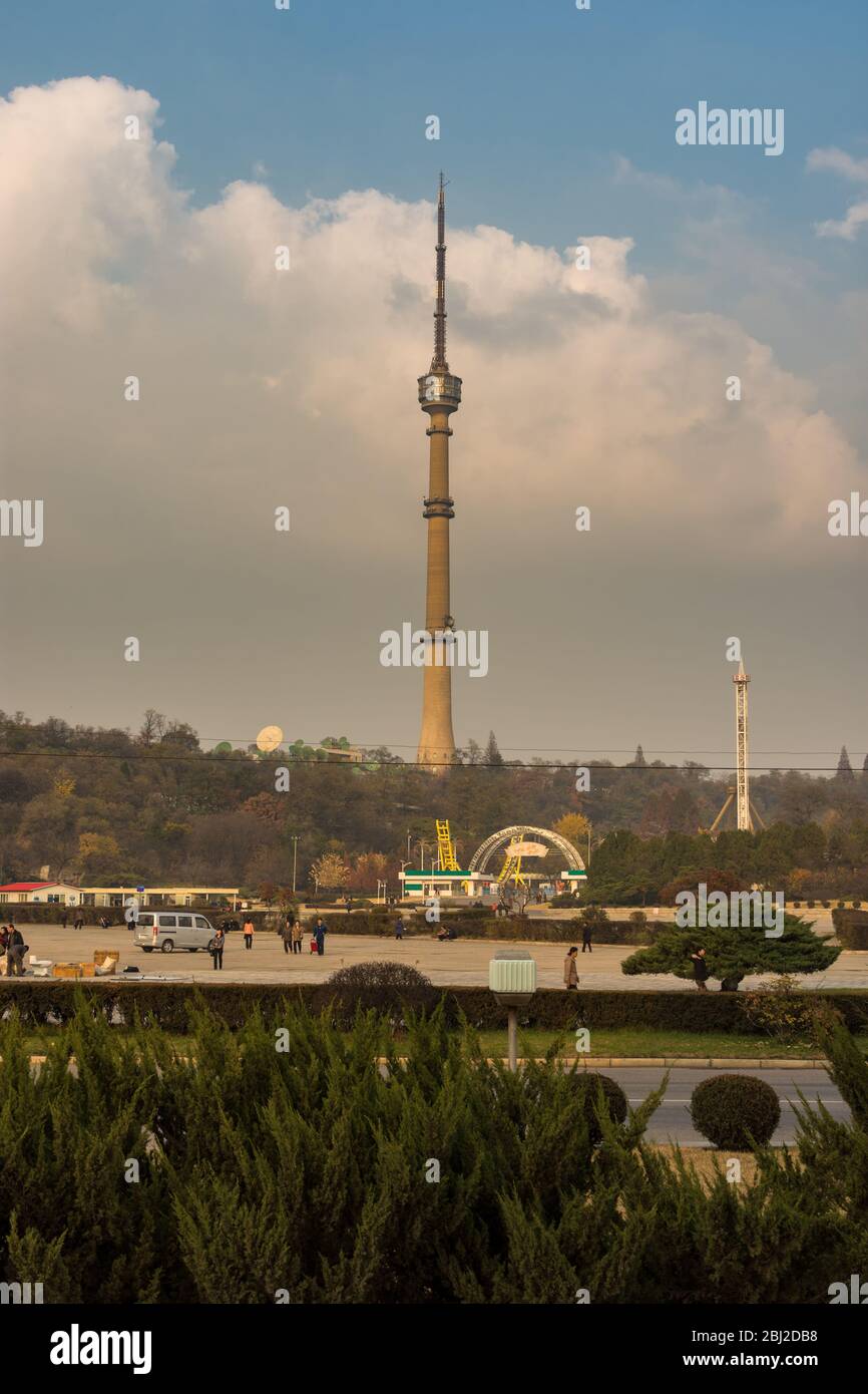 Pyongyang / DPR Corea - 11 novembre 2015: Pyongyang TV Tower a Pyongyang, Corea del Nord. Trasmette segnali per la televisione centrale coreana. Foto Stock