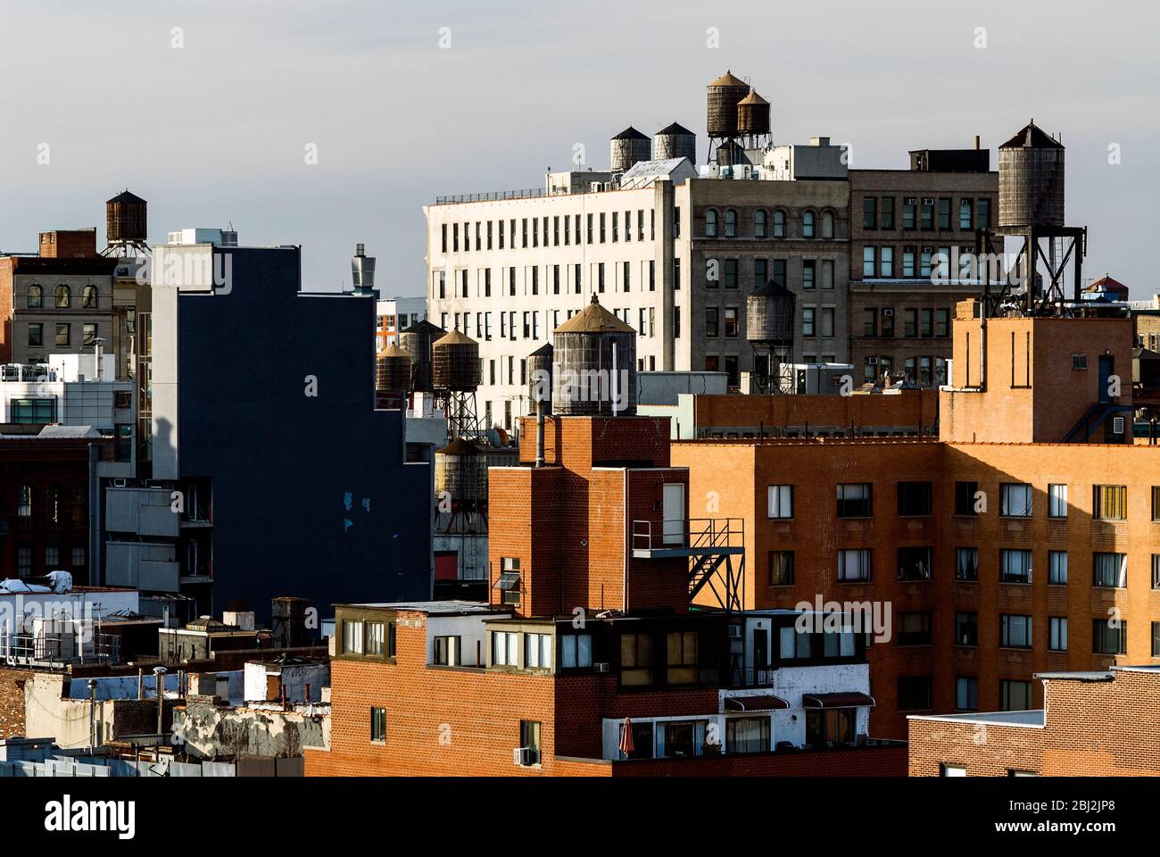 Tetto Water Tower New York tetti Urban Scene Foto Stock