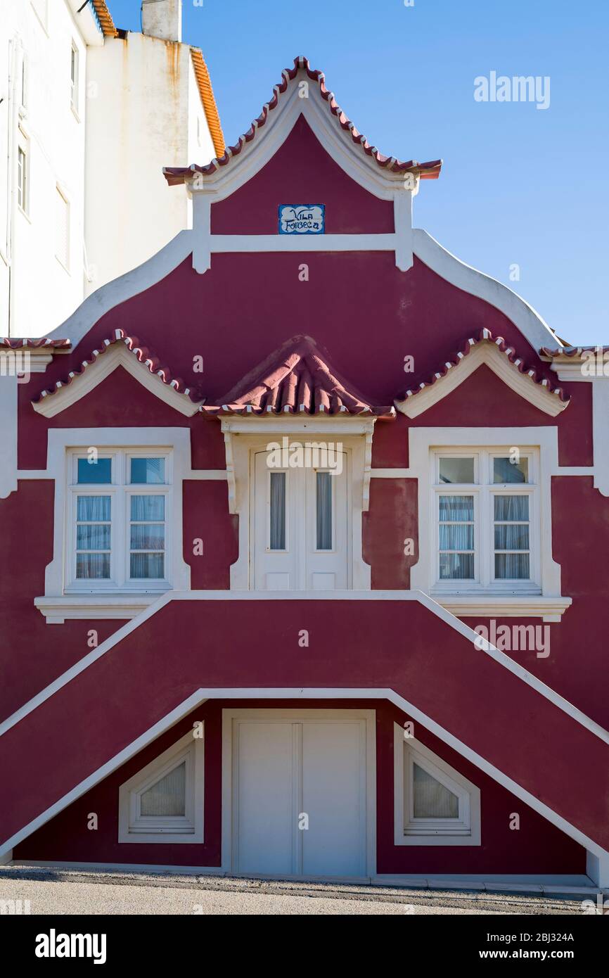 Elegante casa in Costa Nova do Prado un villaggio con molte case vacanza, vicino Aveiro, Portogallo Foto Stock