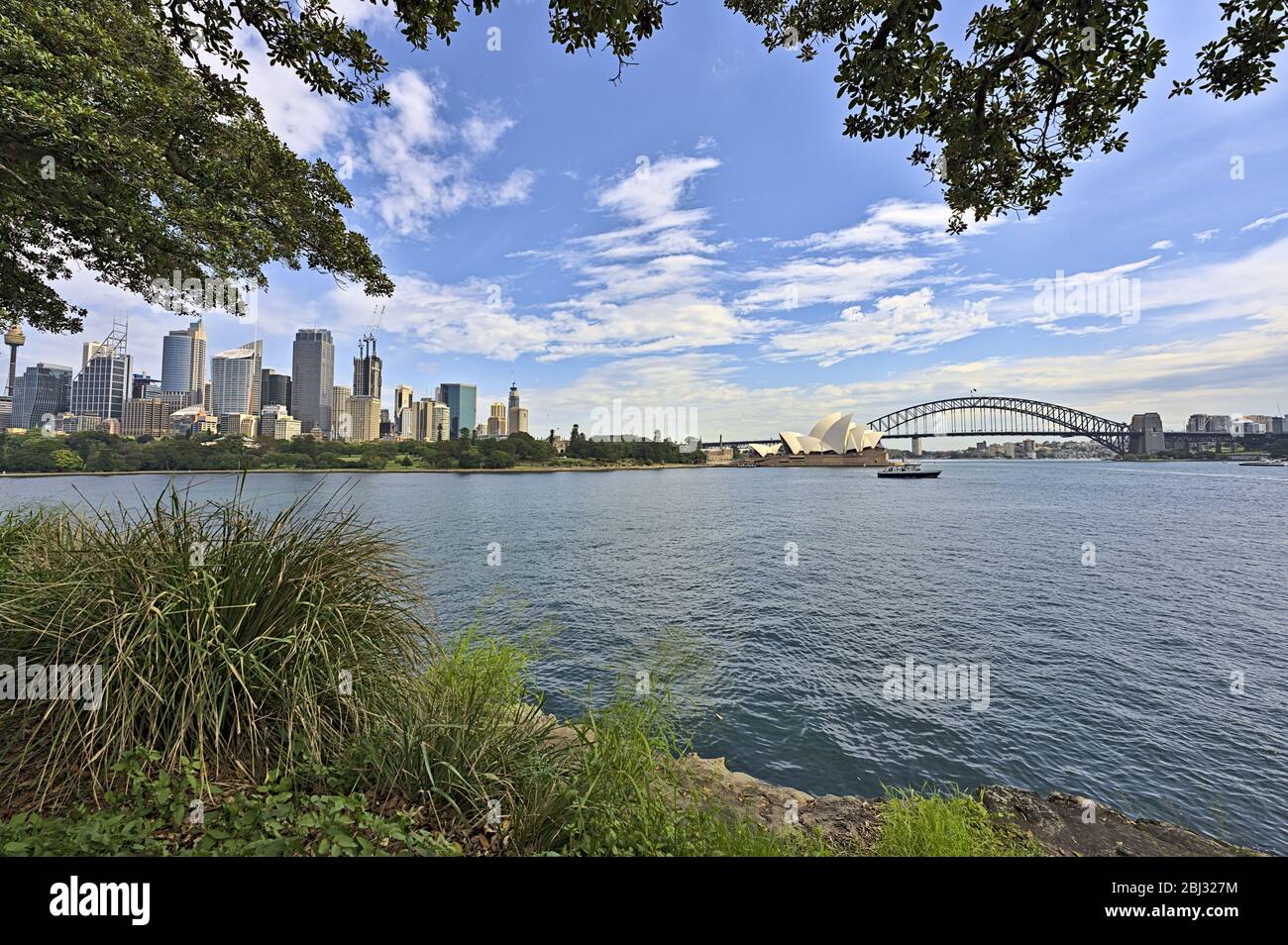 Skyline di Sydney con Harbour Bridge e Opera House Foto Stock