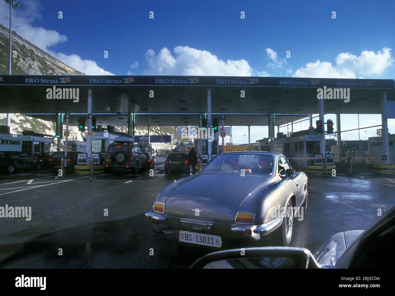 1960 Aston Martin DB4 Bertone Jet. Al terminal dei traghetti di dover Foto Stock