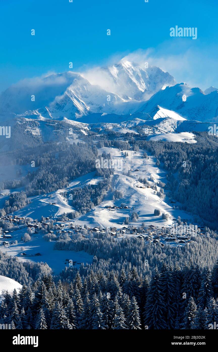 Vista sul Monte Bianco nella regione dell'alta Savoia in Francia. Foto Stock