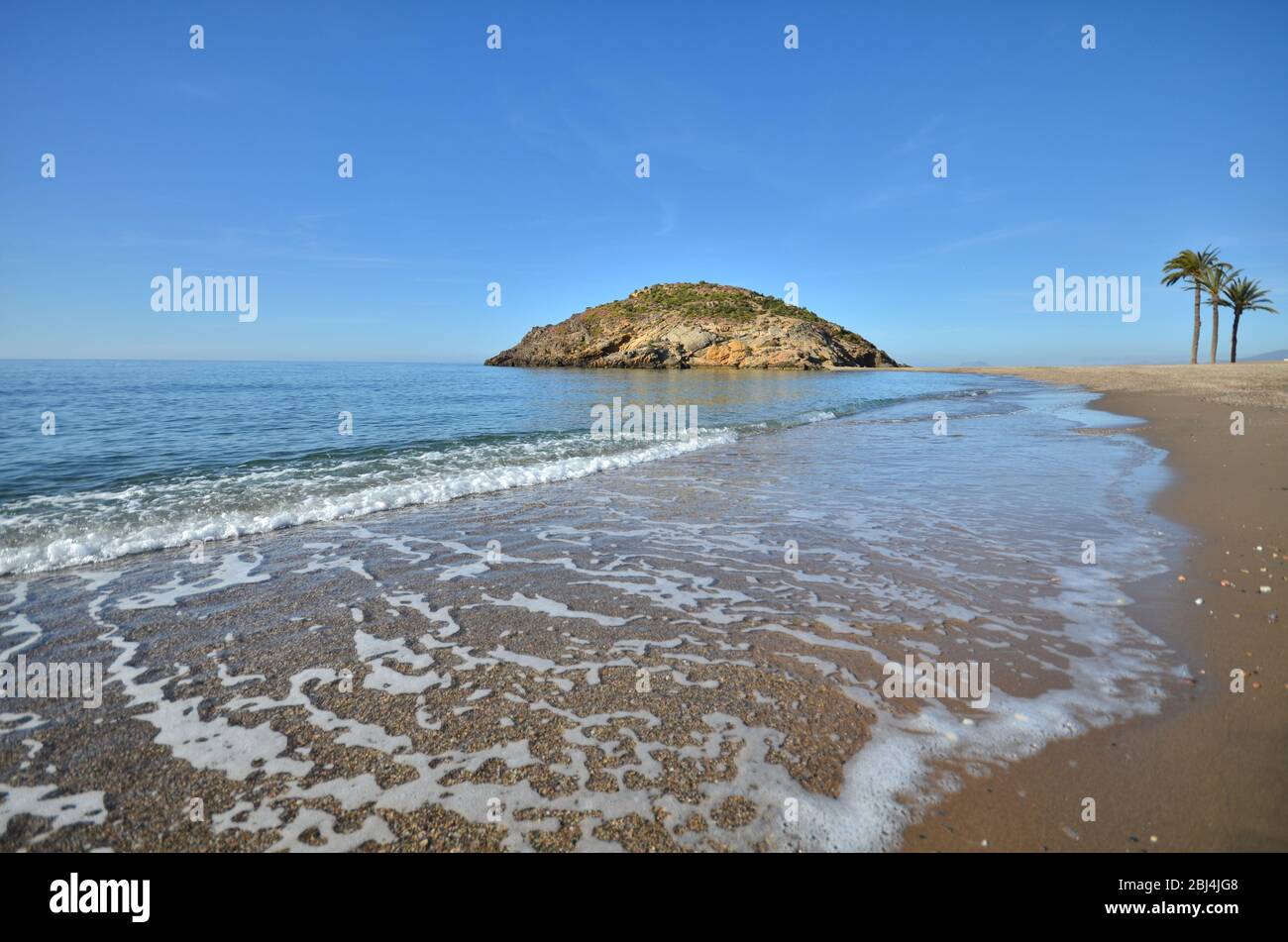 Playa de Nares al mattino. Lungo la costa di Mazarrón. Murcia. Spagna. Foto Stock