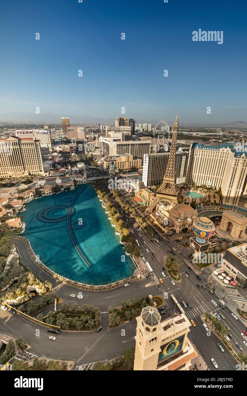 Las Vegas, Stati Uniti - 18 febbraio 2018: Las Vegas, nel deserto del Mojave, in Nevada, è una città turistica famosa per la sua vivace vita notturna, incentrata intorno Foto Stock