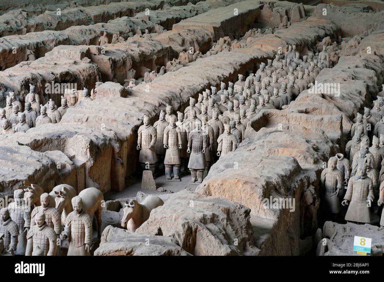 Tomba cinese iniziale, Armata di Terracotta, Pit 1, Mausoleo Qin Shihuangdis, Xi'an, provincia di Shaanxi, Cina, Asia Foto Stock