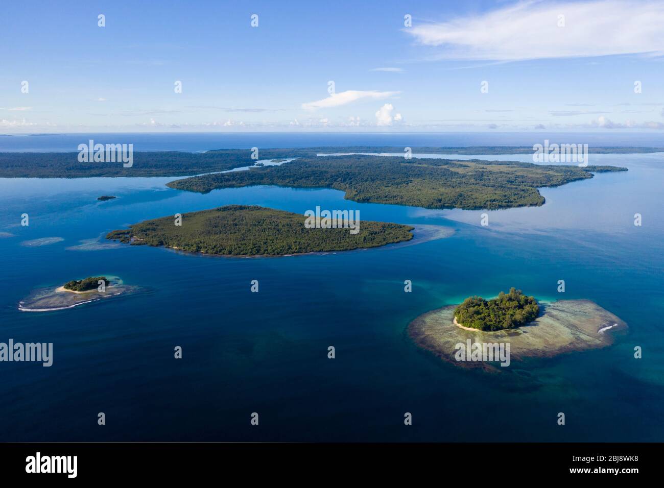 Veduta aerea delle isole di Balgai Bay, Nuova Irlanda, Papua Nuova Guinea Foto Stock