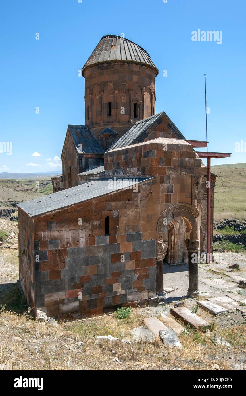 Le rovine della Chiesa di Tigran Honors (St Gregorio l'Illuminatore) che fu costruito nel 1215 presso l'antica capitale armena di Ani in Turchia. Foto Stock