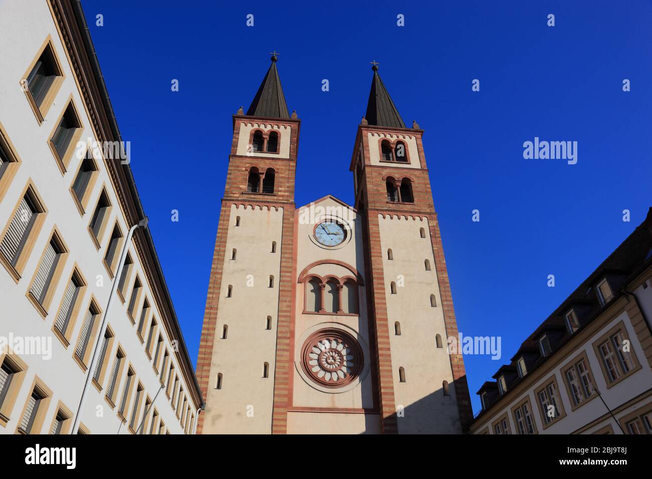 Facciata ovest del Kiliansdom, Würzburg, bassa Franconia, Baviera, Germania / Westfassade des Kiliansdom, Würzburg, Unterfranken, Bayern, Deutschland Foto Stock